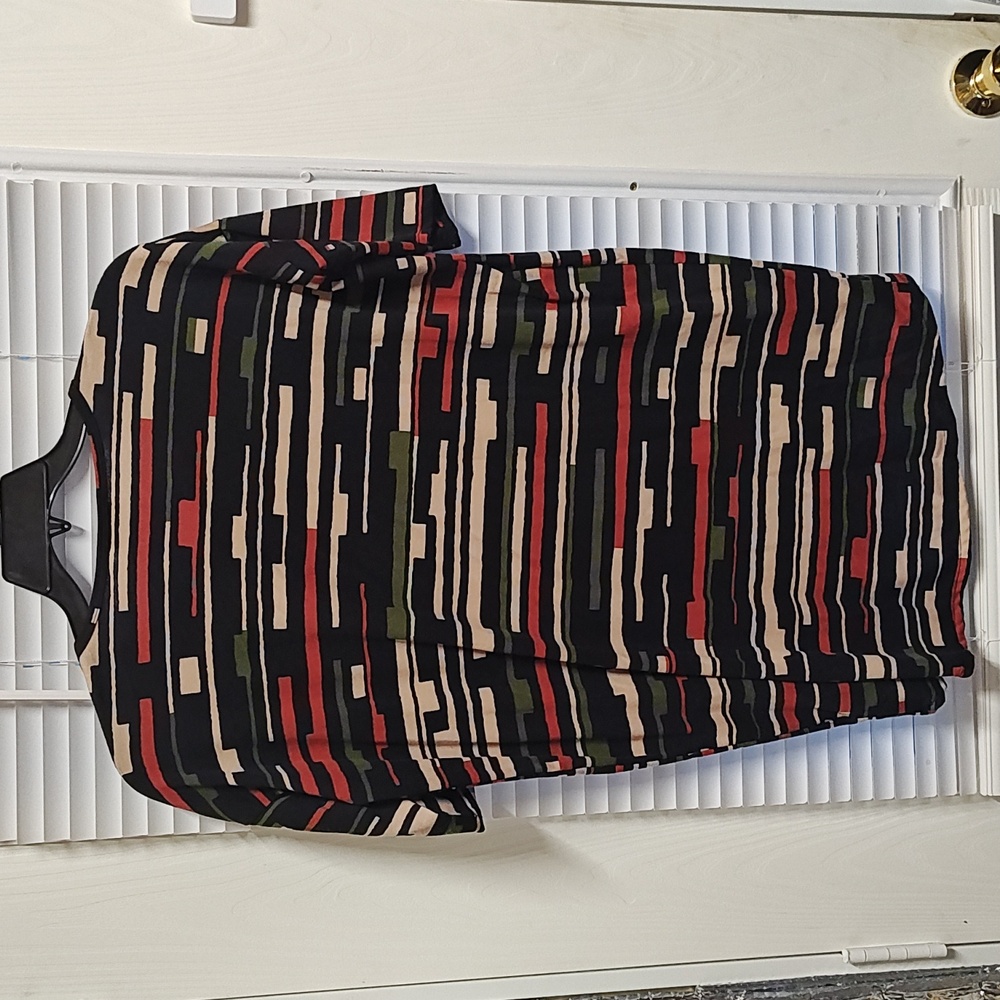 LuLaRoe Top - Picture 4 of 4